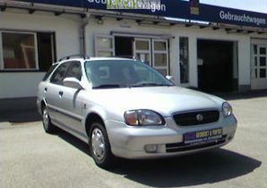 Suzuki Baleno 1998–2000