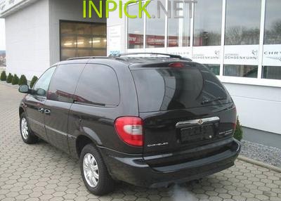 Chrysler Grand Voyager 2.4 л 147 к.с. (2004–2005)
