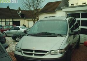 Chrysler Grand Voyager 2.4 л 151 л.с. (1997–1998)