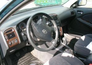 Tойота Avensis 1.6 л 110 к.с. (2000–2003)