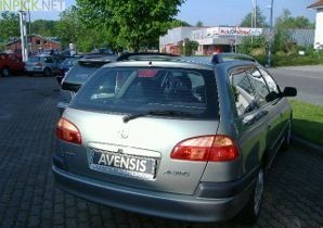 Tойота Avensis 1.6 л 110 к.с. (2000–2003)