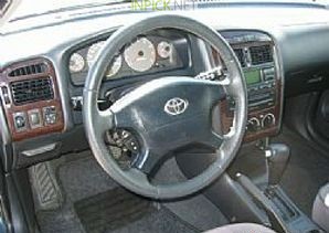Tойота Avensis 1.6 л 110 к.с. (2000–2003)