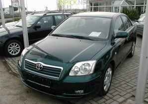 Tойота Avensis 2.0 л 147 к.с. (2003–2006)