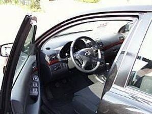 Tойота Avensis 2.0 л 147 к.с. (2003–2006)