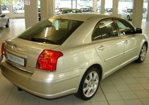 Tойота Avensis 2.0 л 147 к.с. (2003–2006)