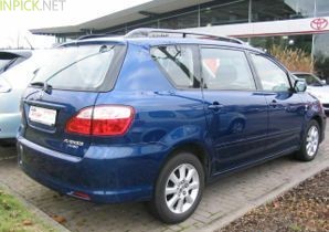 Toyota Avensis Verso 2.0 L 150 hp (2003–2006)