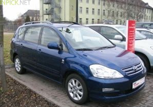 Toyota Avensis Verso 2.0 L 150 hp (2003–2006)