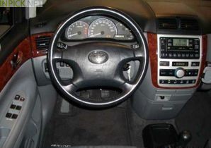 Toyota Avensis Verso 2.0 L 150 hp (2001–2003)