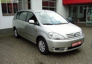 Toyota Avensis Verso 2.0 L 150 hp (2001–2003)