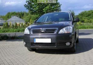Toyota Avensis Verso 2.0 L 150 hp (2001–2003)