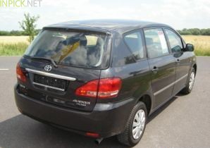 Toyota Avensis Verso 2.0 L 150 hp (2001–2003)