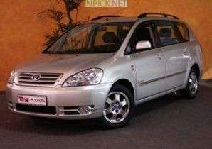 Toyota Avensis Verso 2.0 L 150 hp (2001–2003)