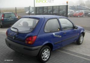 Mazda 121