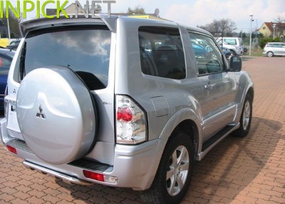 Mitsubishi Pajero 2003–2004