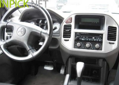 Mitsubishi Pajero 2003–2004