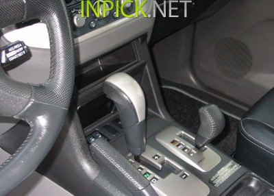 Mitsubishi Pajero 2003–2004