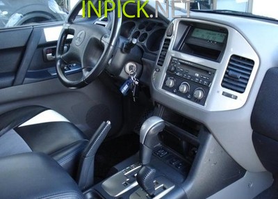 Mitsubishi Pajero 2003–2004