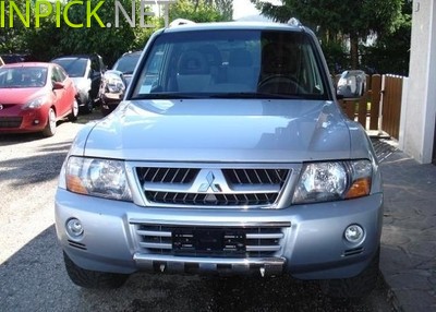 Mitsubishi Pajero 2003–2004