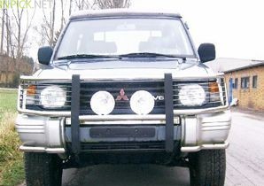 Mitsubishi Pajero 2.5 L 99 hp (1991–1997)