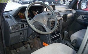 Mitsubishi Pajero 2.5 L 99 hp (1991–1997)