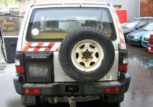 Mitsubishi Pajero 2.5 L 99 hp (1991–1997)