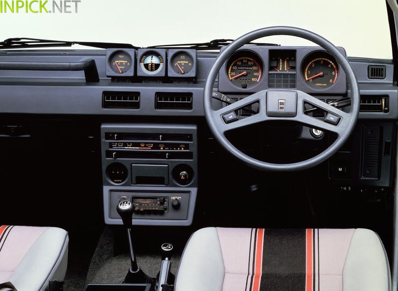Mitsubishi Pajero 2.5 L 84 hp (1986–1990)
