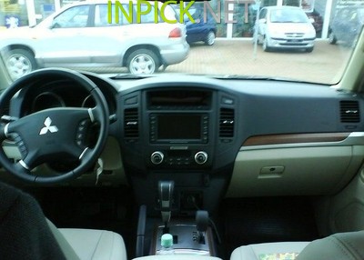 Mitsubishi Pajero 2006–present