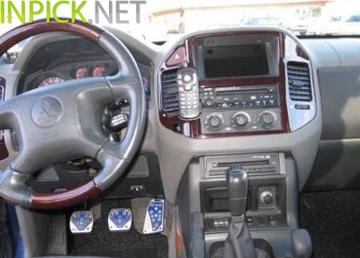 Mitsubishi Pajero 2000–2003