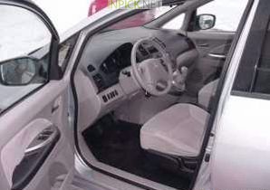 Mitsubishi Grandis 2.0 L 136 hp (2005–2011)