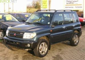 Mitsubishi Pajero Pinin 2002–2003