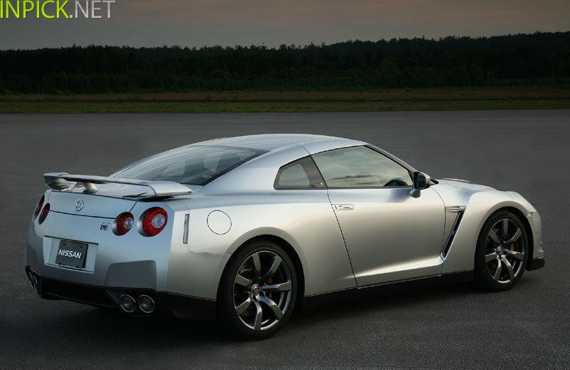 Nissan GT-R 3.8 л 530 л.с. (2011–н.в.)