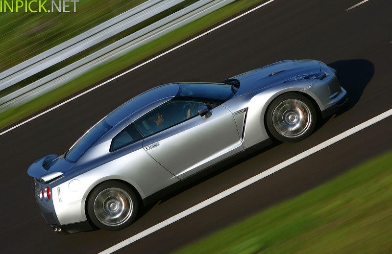 Nissan GT-R 3.8 л 530 л.с. (2011–н.в.)