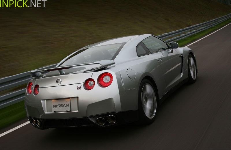Nissan GT-R 3.8 л 530 л.с. (2011–н.в.)
