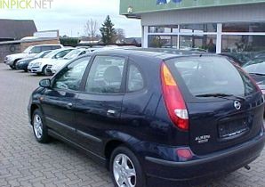 Nissan Almera Tino 2003–2006