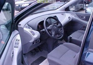 Nissan Almera Tino 2003–2006