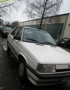 Renault 11